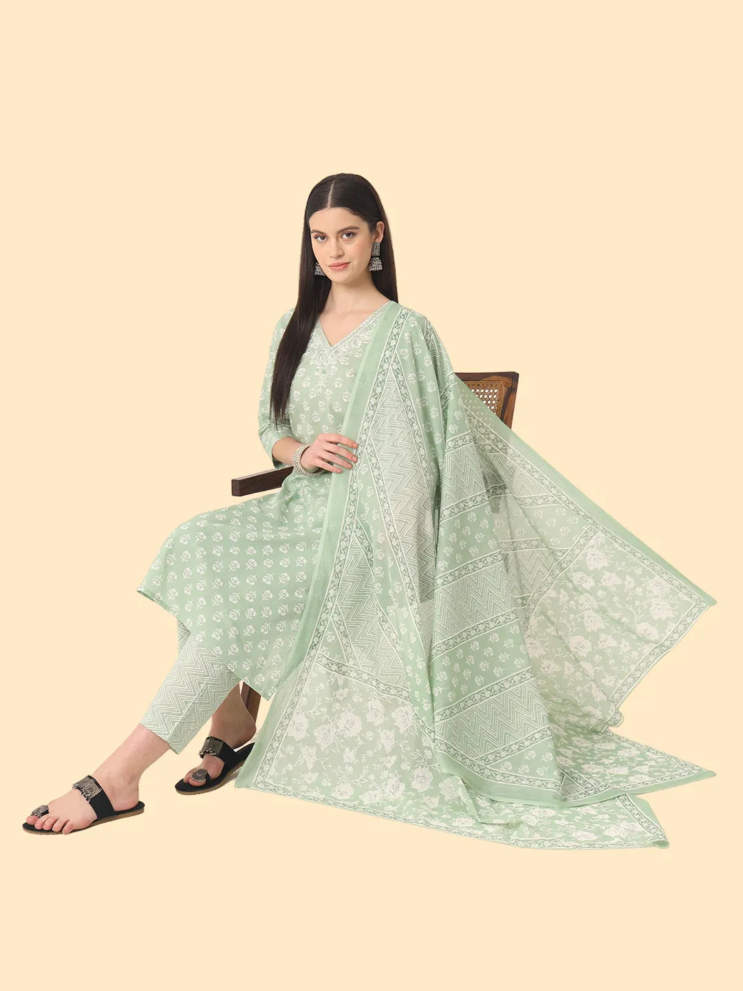Green Ethnic Motifs Embroidered Regular Chikankari Pure Cotton Kurta With Trousers &amp; With Dupatta