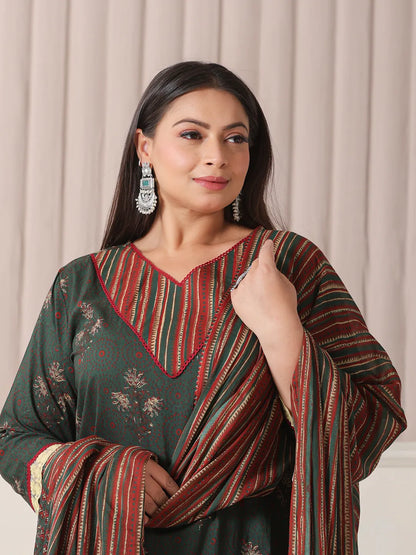 Green Floral Print Patch & Lace Work Plus Size Kurta Set With Pant & Dupatta