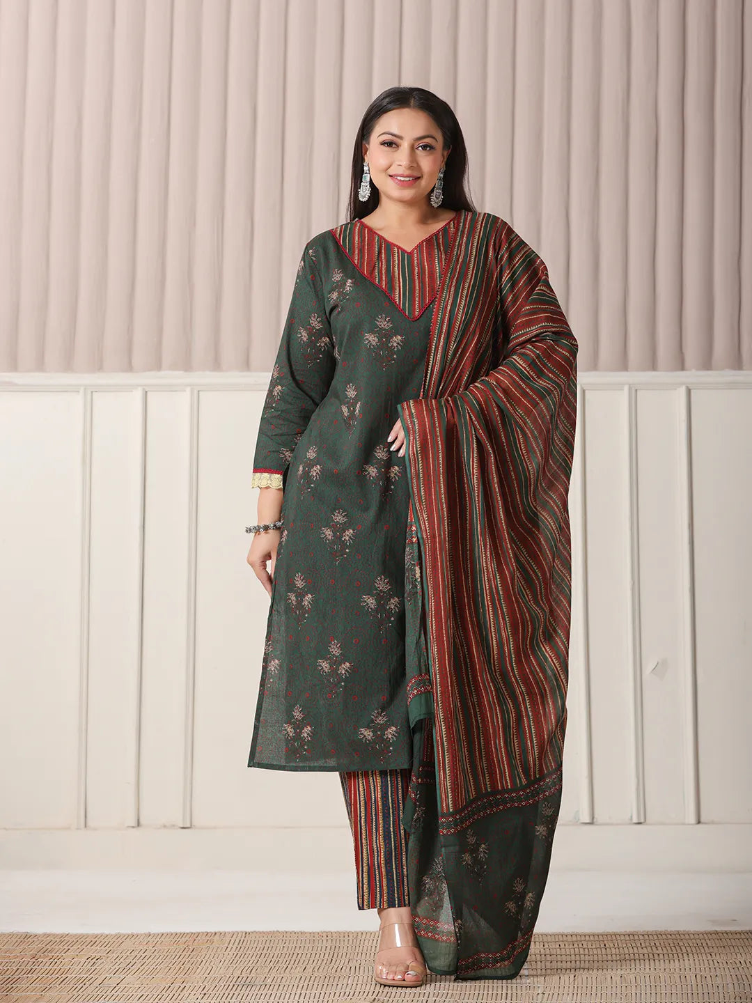 Green Floral Print Patch & Lace Work Plus Size Kurta Set With Pant & Dupatta