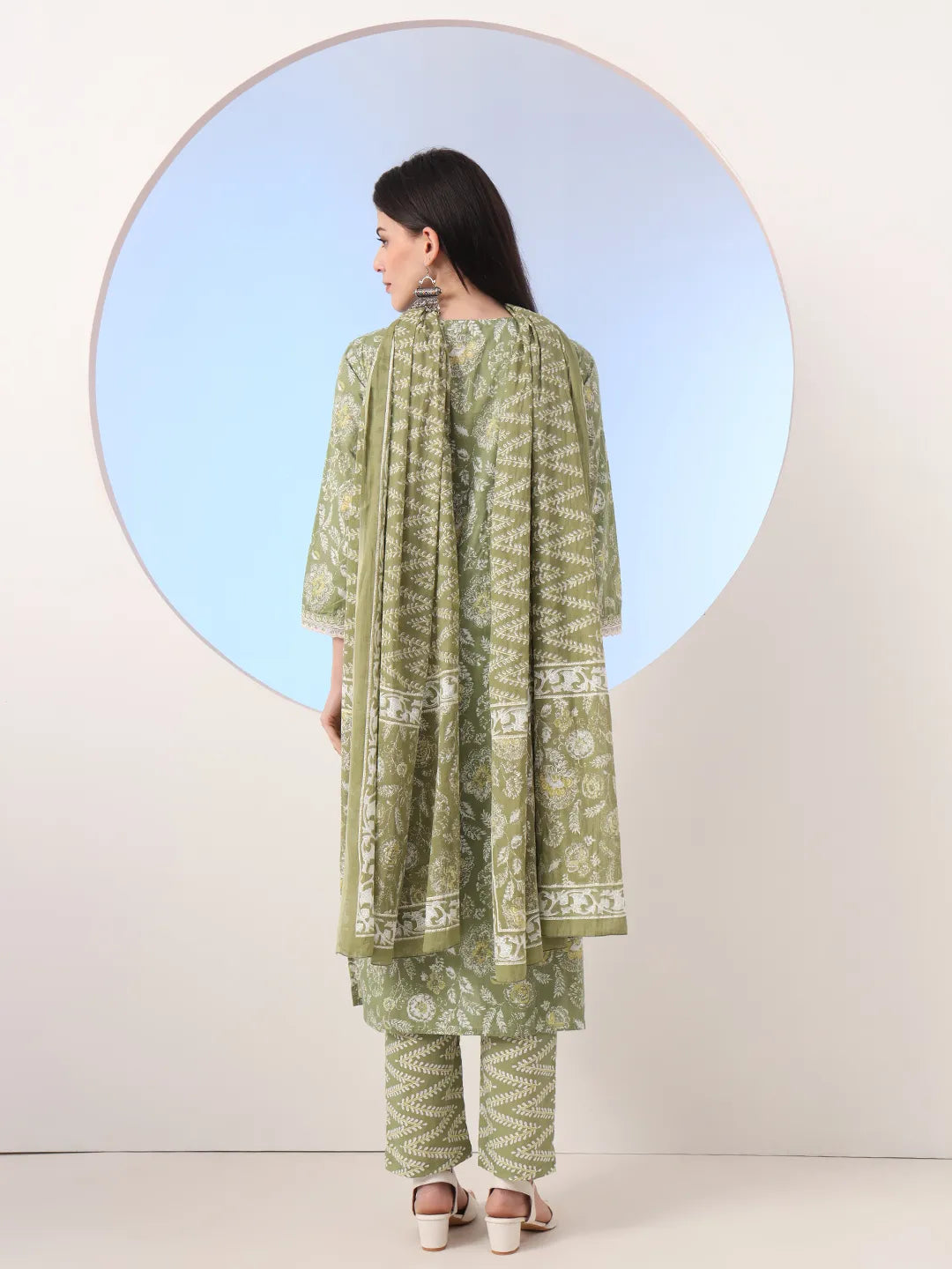 Green Floral Print Straight Zari Work Kurta And Trouser With Dupatta Set