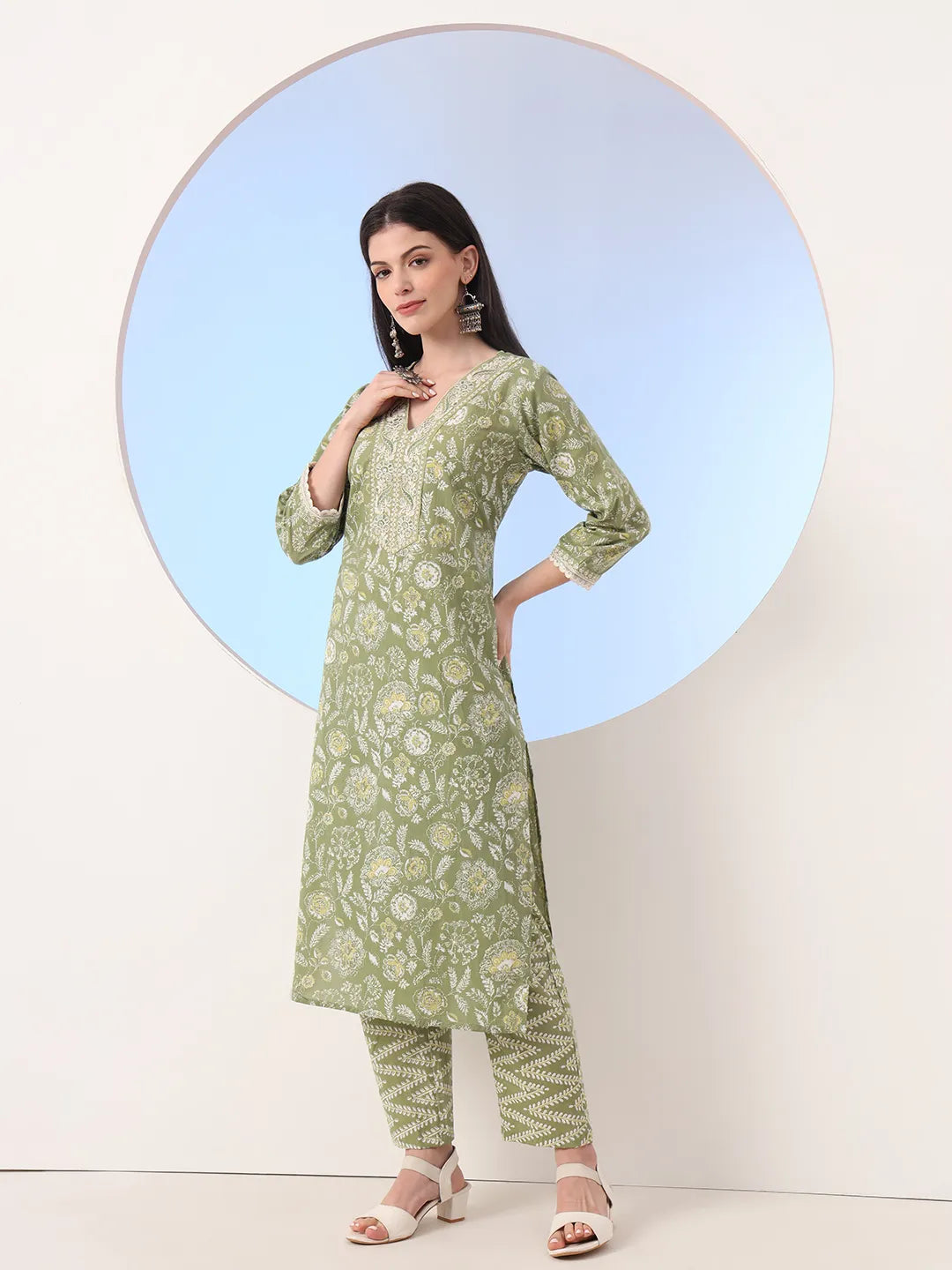 Green Floral Print Straight Zari Work Kurta And Trouser With Dupatta Set