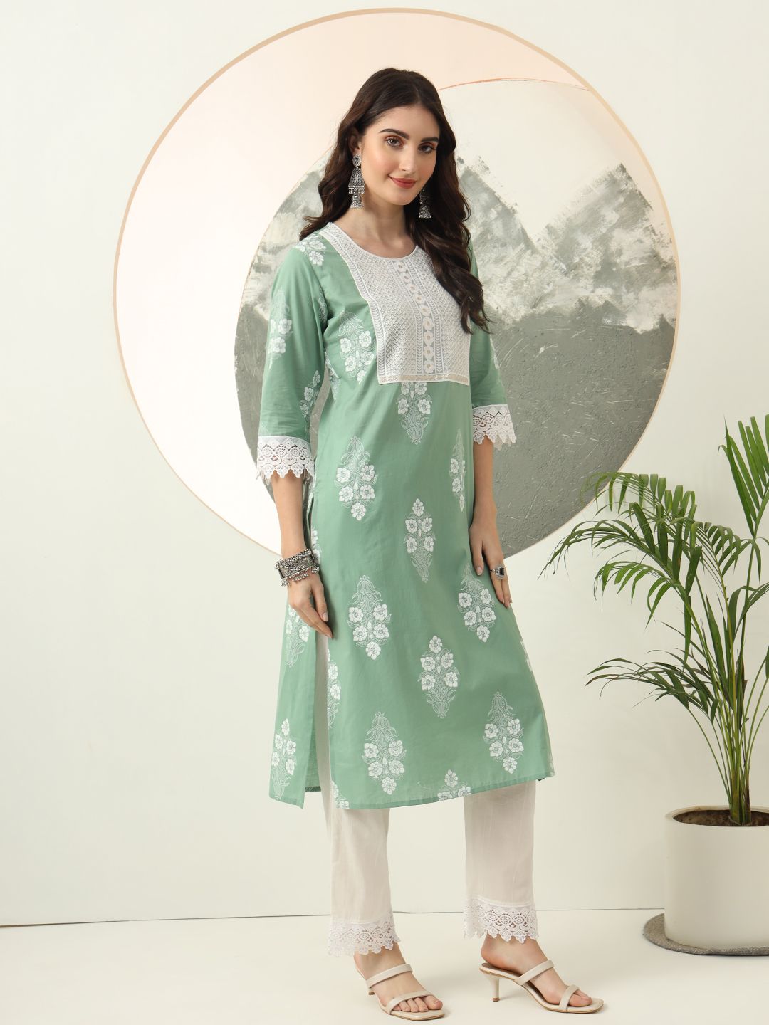 Green Floral Printed Straight Kurta Trouser Dupatta Set
