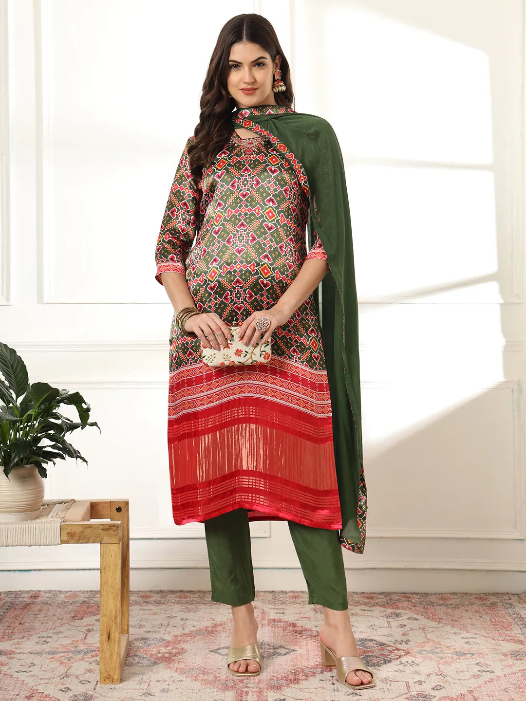 Green Gajji Silk Ethnic Motifst Kurta Dupatta Pant Set