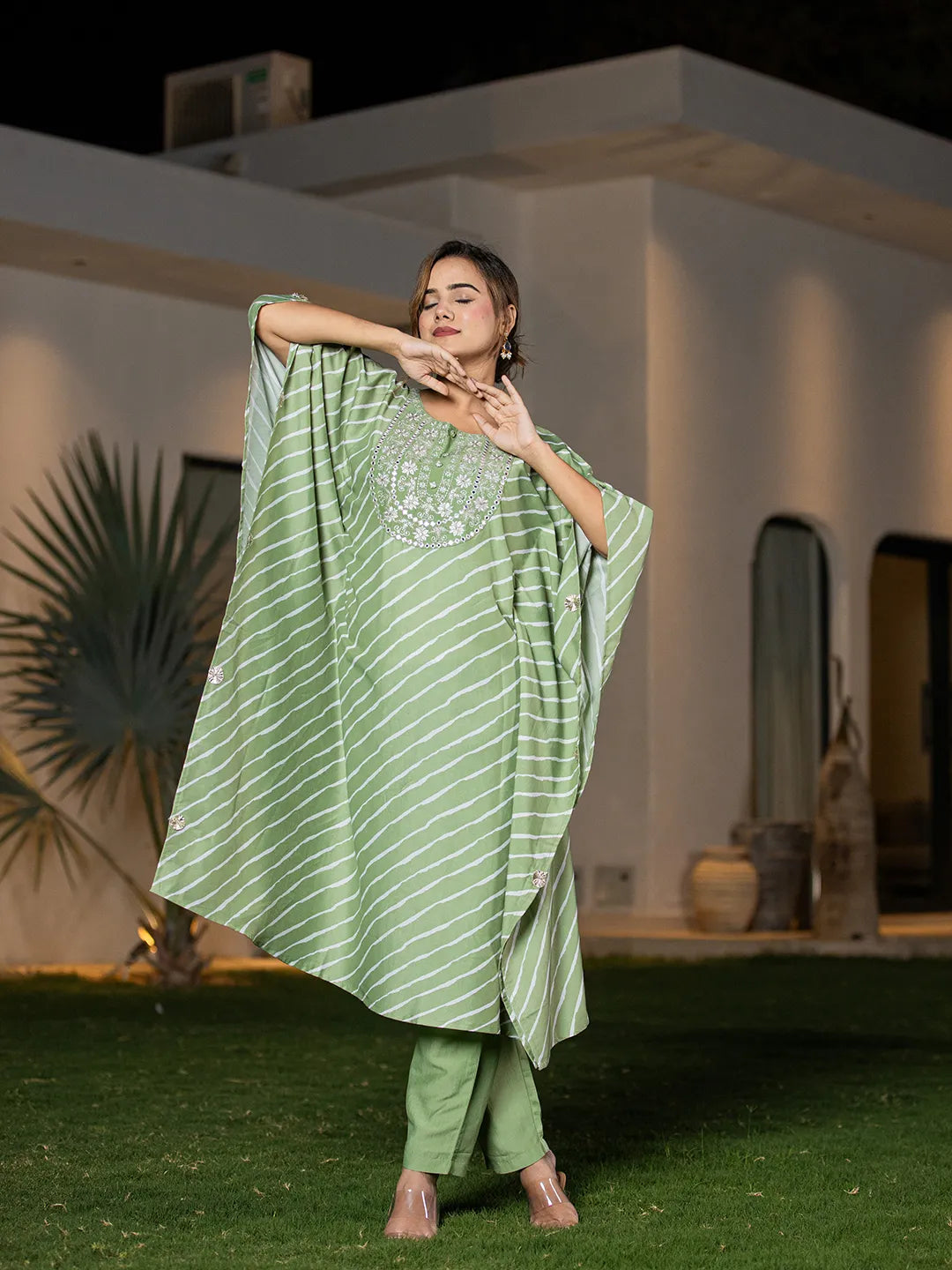 Leheriya Embroidered Kaftan Kurta Set