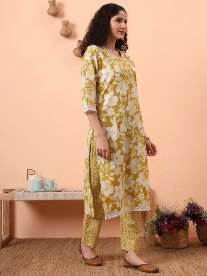 Green Pure Cotton Ethnic Motifs Straight Kurta Pant Set