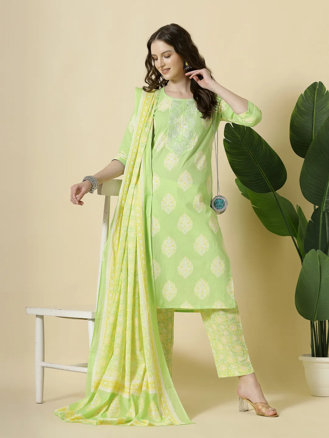 Green Pure Cotton Floral Printthreadwork Kurta Dupatta Pant Set