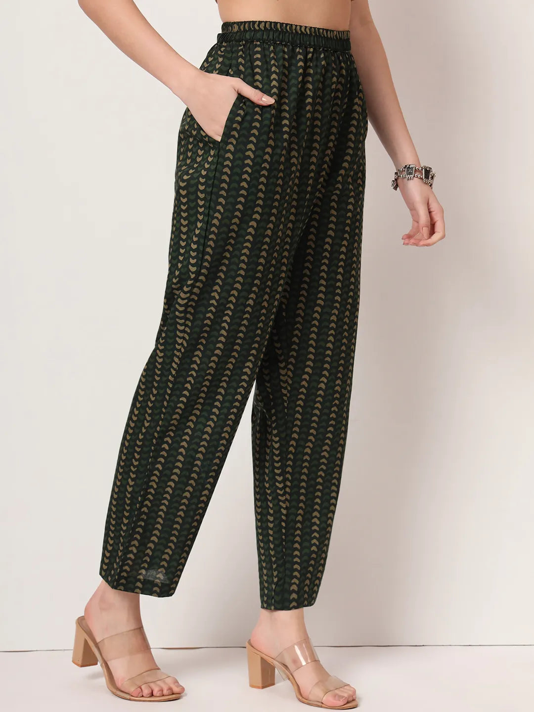 Green Pure Cotton Paisley Print Kurta Dupatta Pant Set