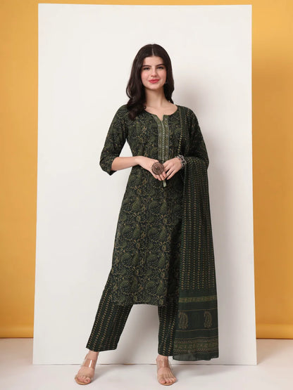 Green Pure Cotton Paisley Print Kurta Dupatta Pant Set