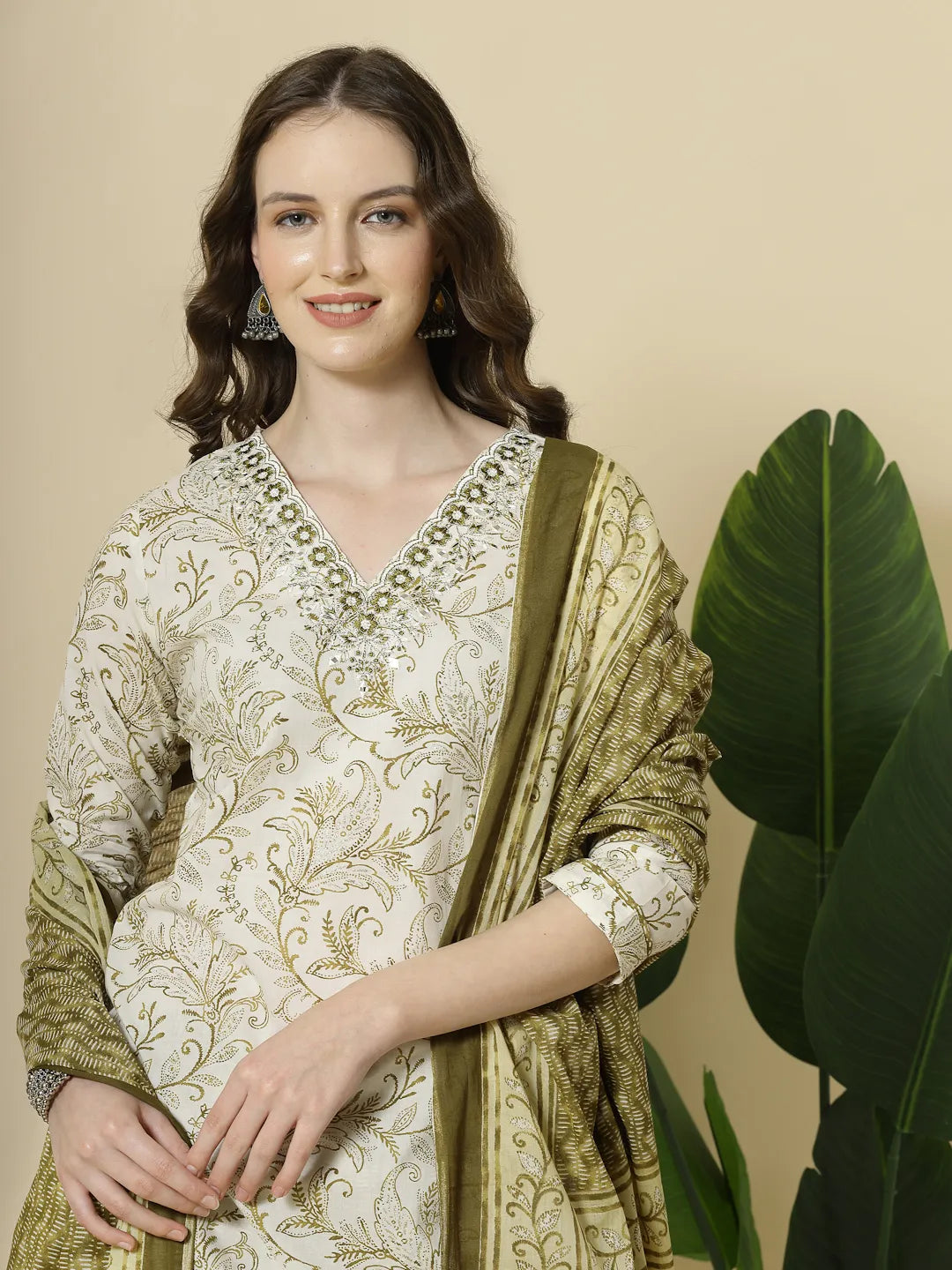 Green Pure Cotton Paisley Thread Work Kurta Dupatta Pant Set