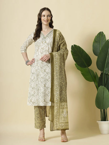 Green Pure Cotton Paisley Thread Work Kurta Dupatta Pant Set