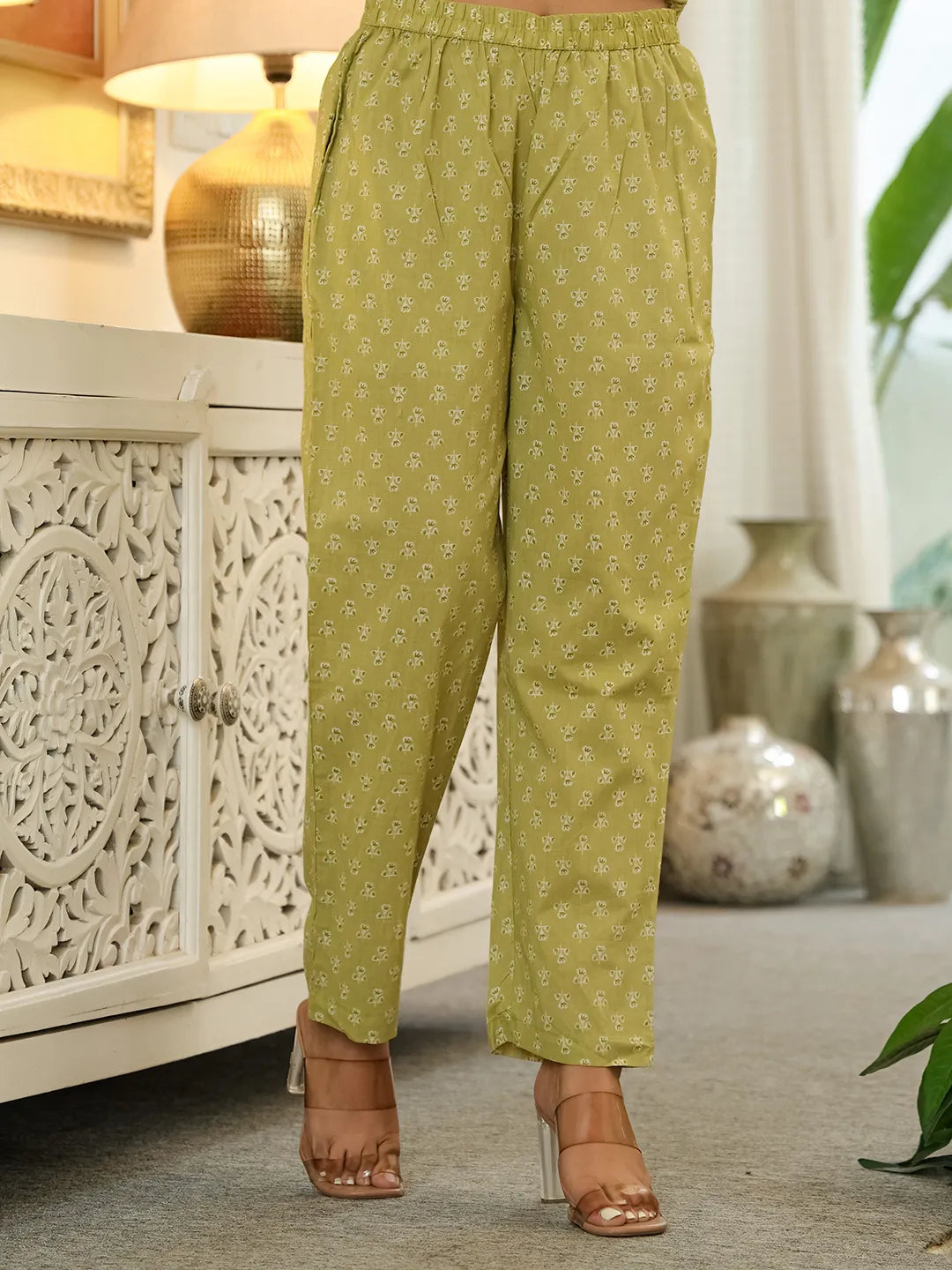 Green Pure Cotton Thread Work Sequins Work Kurta Dupatta Pant Set