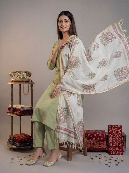 Silk Blend Straight Kurta Pant With Handblock Print Kota Doriya Dupatta Set