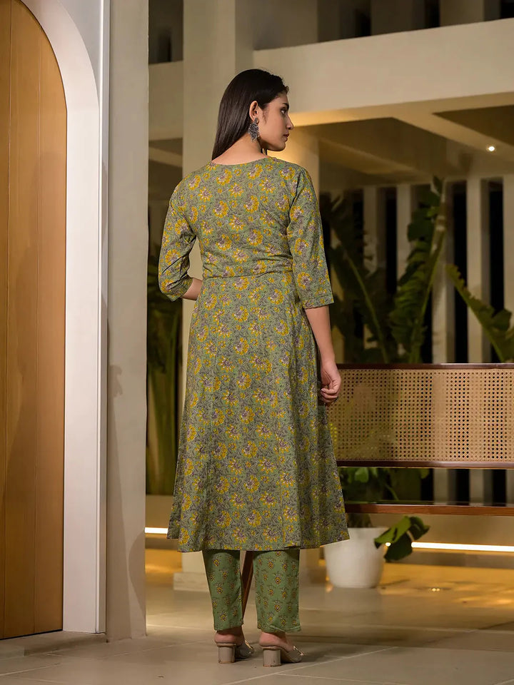 Green Thread Work Cotton Anarkali Style Kurta And Trousers With Dupatta Set