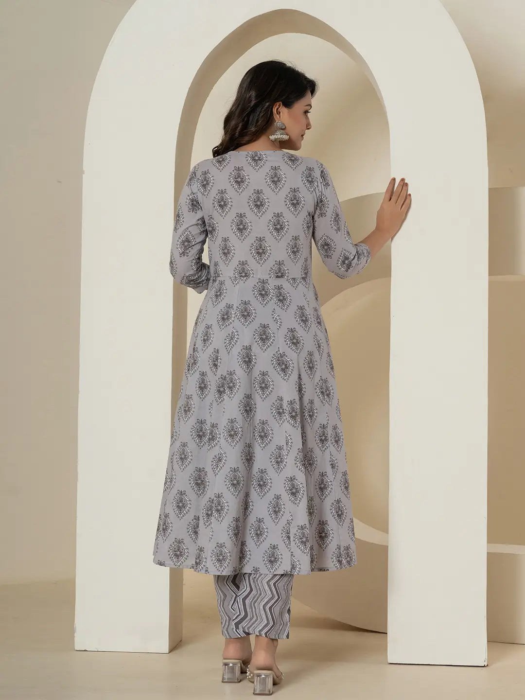 Grey Cotton Ethnic Motifs Kurta Dupatta Set