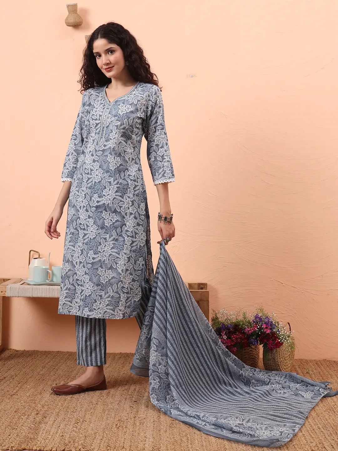 Grey Ethnic Motifs Pure Cotton Straight Kurta Pant Set