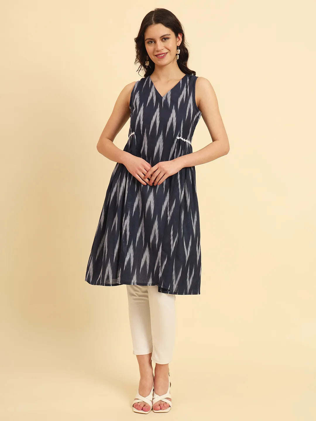 Women's Blue Cotton Ikat Cotton Blue Workwear Kurta With Lace Detailing by Yufta, suitable for wholesale buyers, boutiques, retailers, resellers and bulk fashion orders from Trendphoria