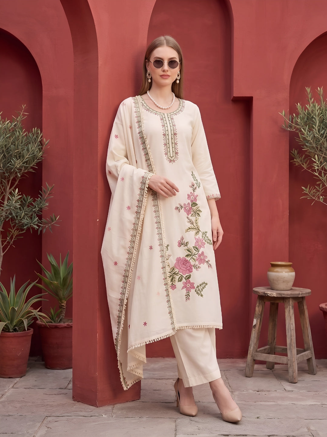 Embroidered Kurta Set With Dupatta