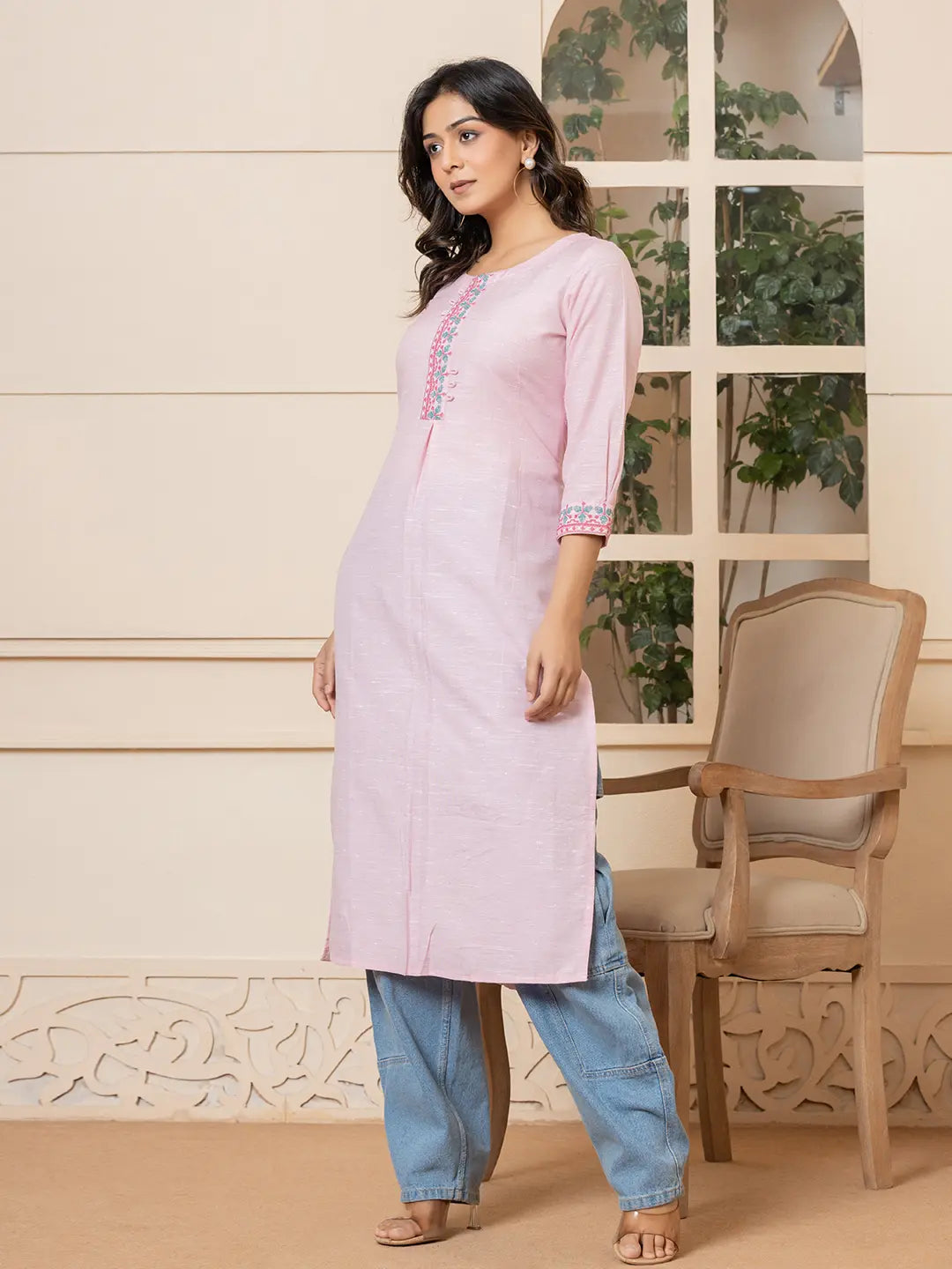 Linen Pink Embroidery Straight Kurta