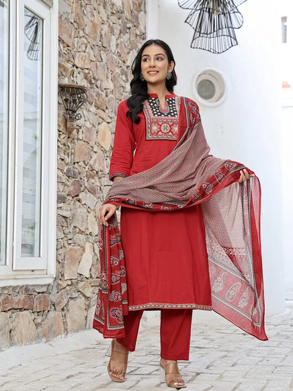 Maroon Cotton Mandarin Collar Kurta Dupatta Set