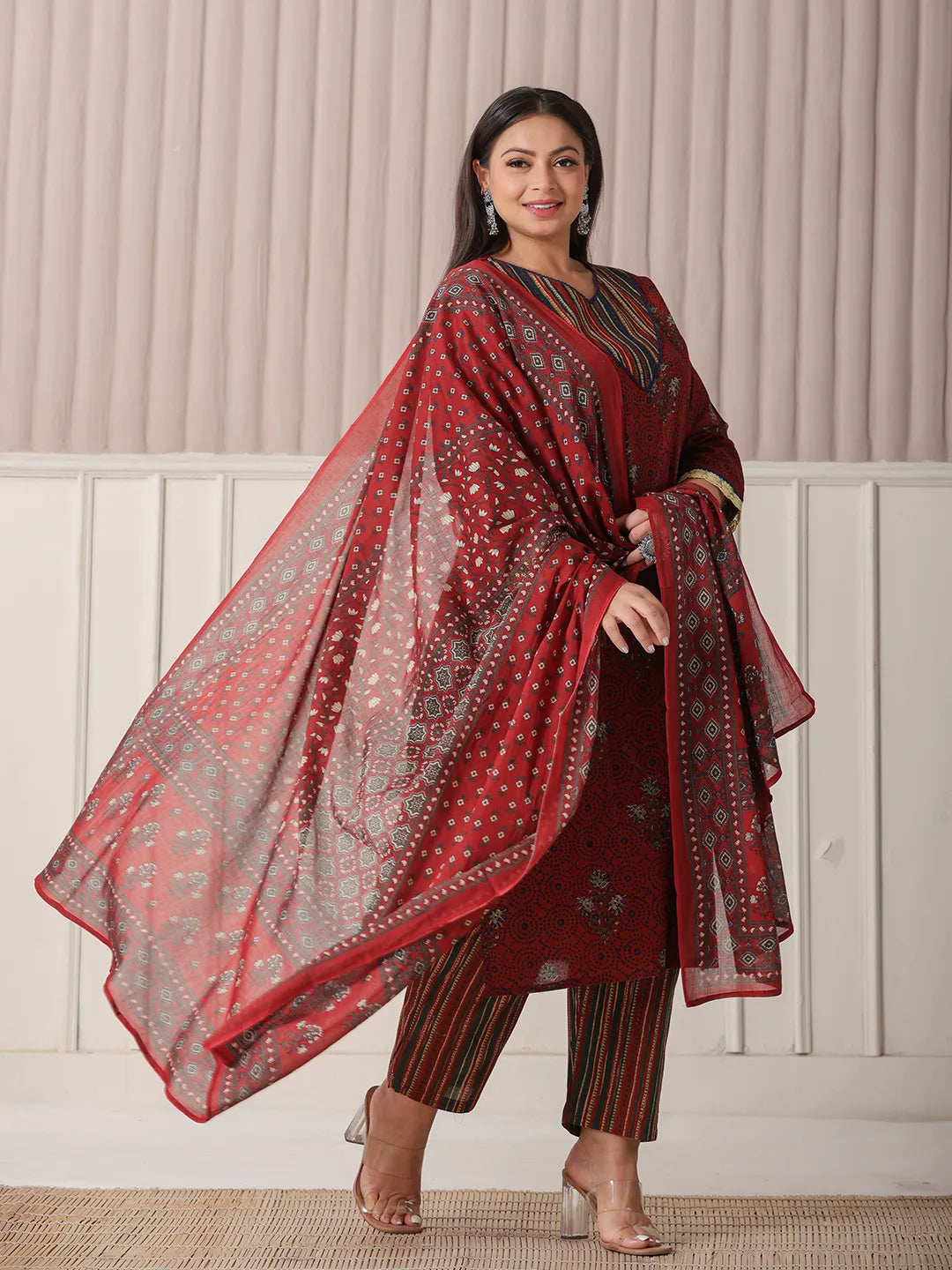 Maroon Floral Print Patch &amp; Lace Work Plus Size Kurta Set With Pant &amp; Dupatta