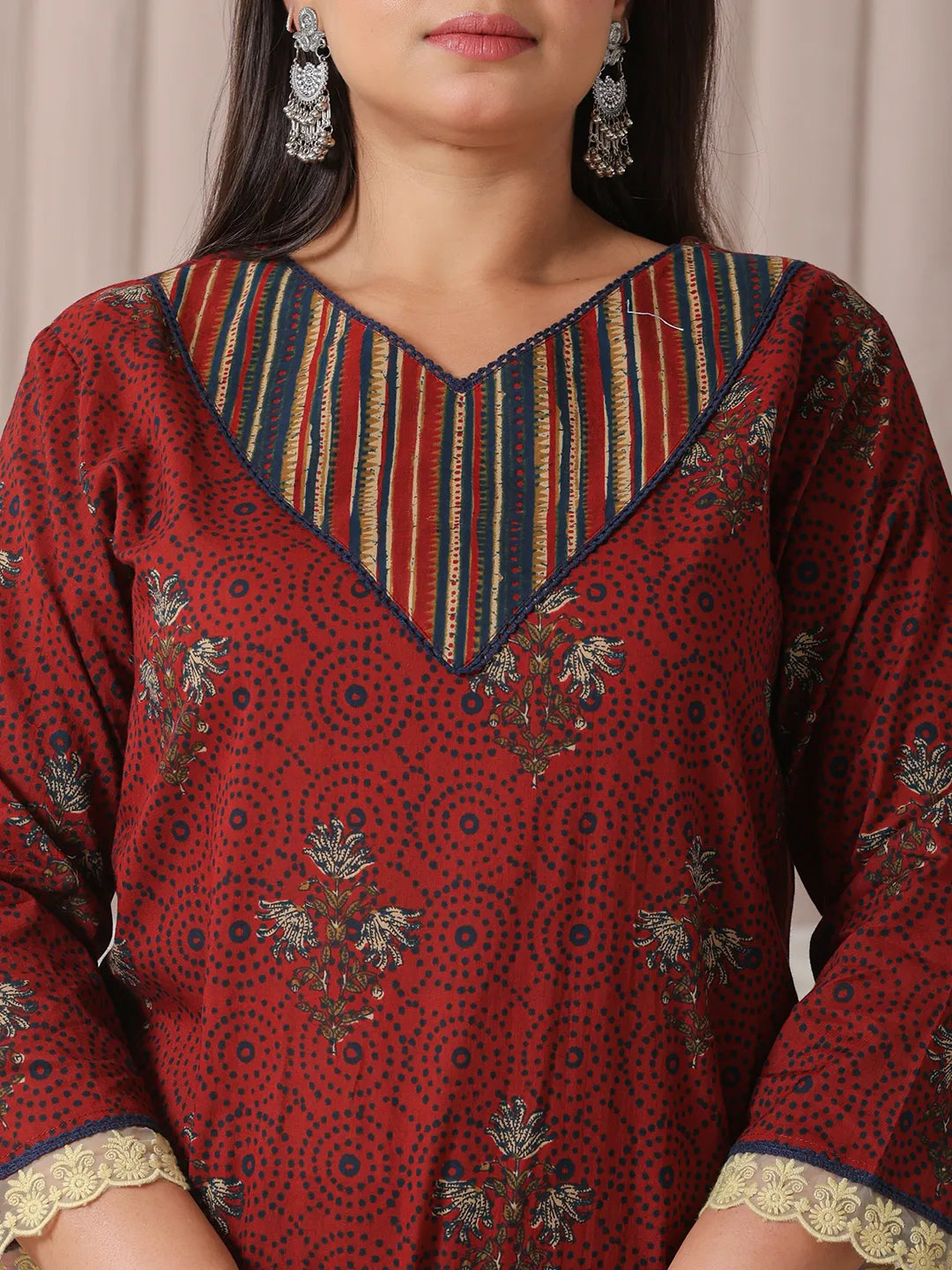 Maroon Floral Print Patch &amp; Lace Work Plus Size Kurta Set With Pant &amp; Dupatta