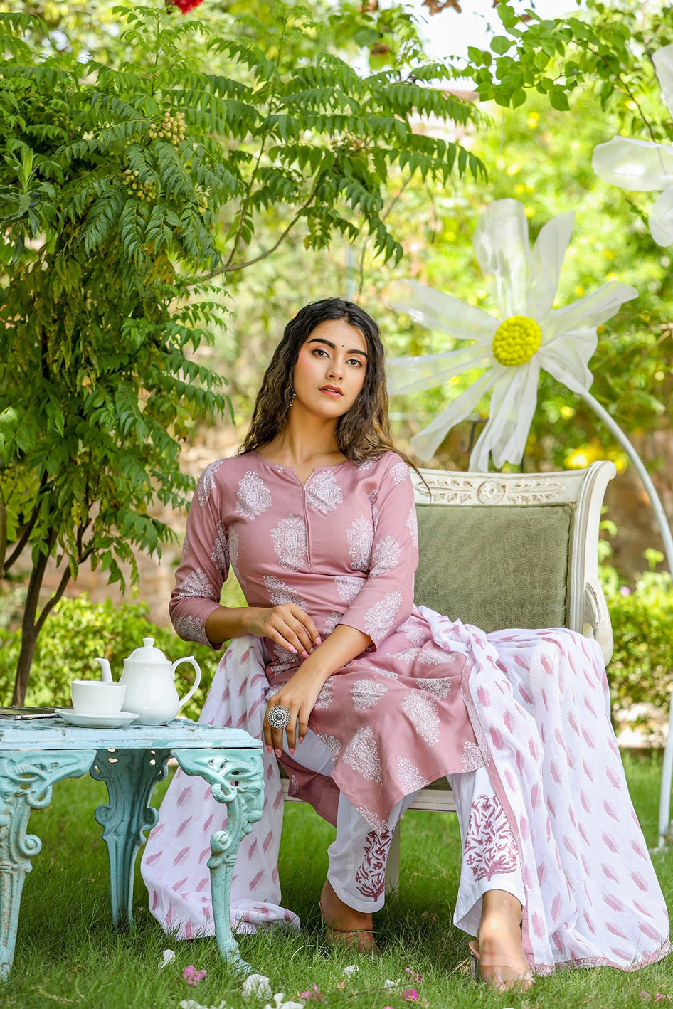 Mauve & Off White Printed Dupatta Set