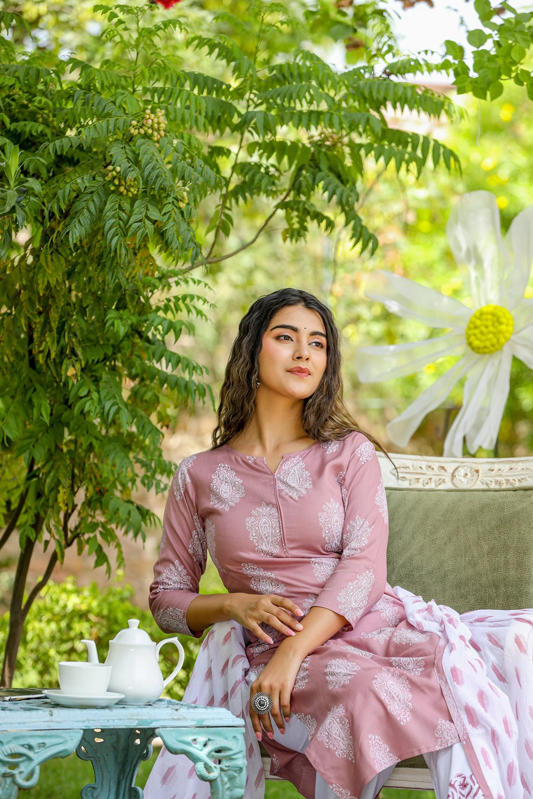 Mauve &amp; Off White Printed Dupatta Set