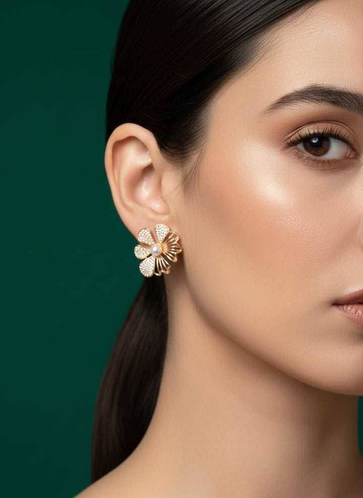 Unique AD Stones With Beautiful Pearl Studs