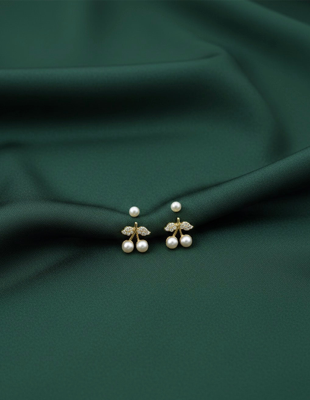 Trendy Pack of 2 Lightweight Mini Studs
