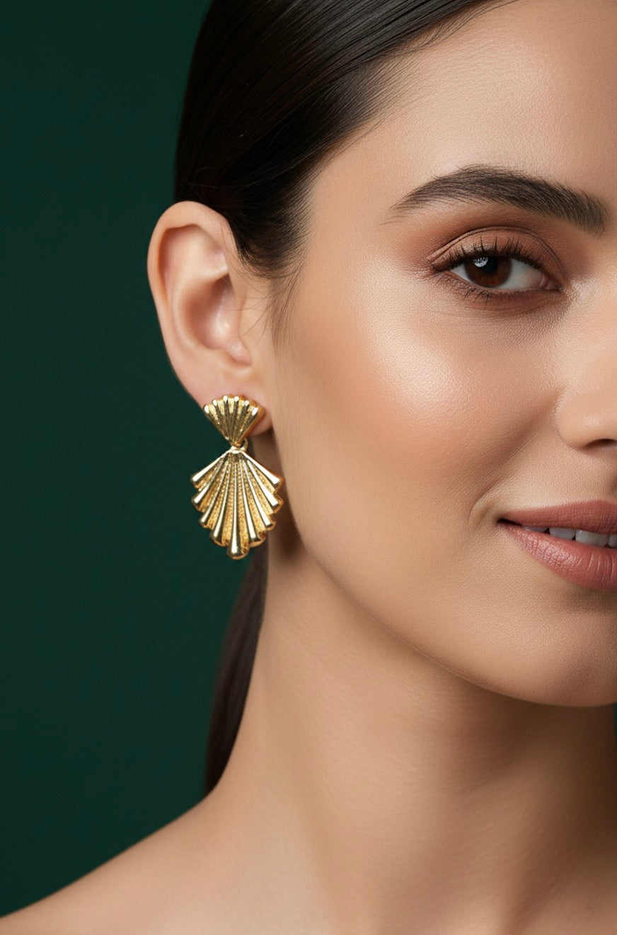 Trendy Sea Shell Design Earrings