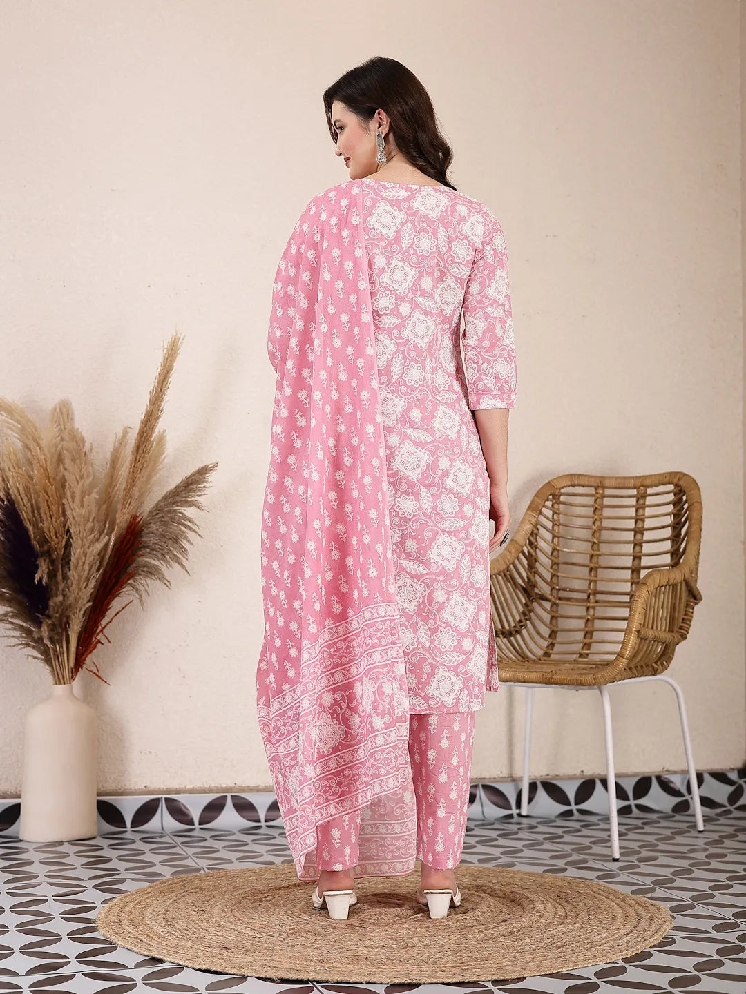 Pink Ethnic Motifs Print Straight Kurta Trouser Dupatta Set