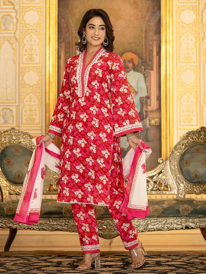 Pink Floral Print Straight Pakistani Style Kurta Trouser And Dupatta Set