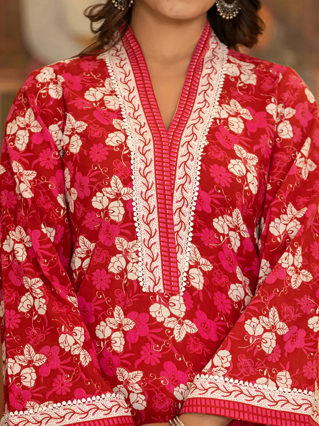 Pink Floral Print Straight Pakistani Style Kurta Trouser And Dupatta Set