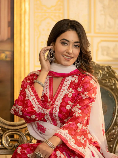 Pink Floral Print Straight Pakistani Style Kurta Trouser And Dupatta Set