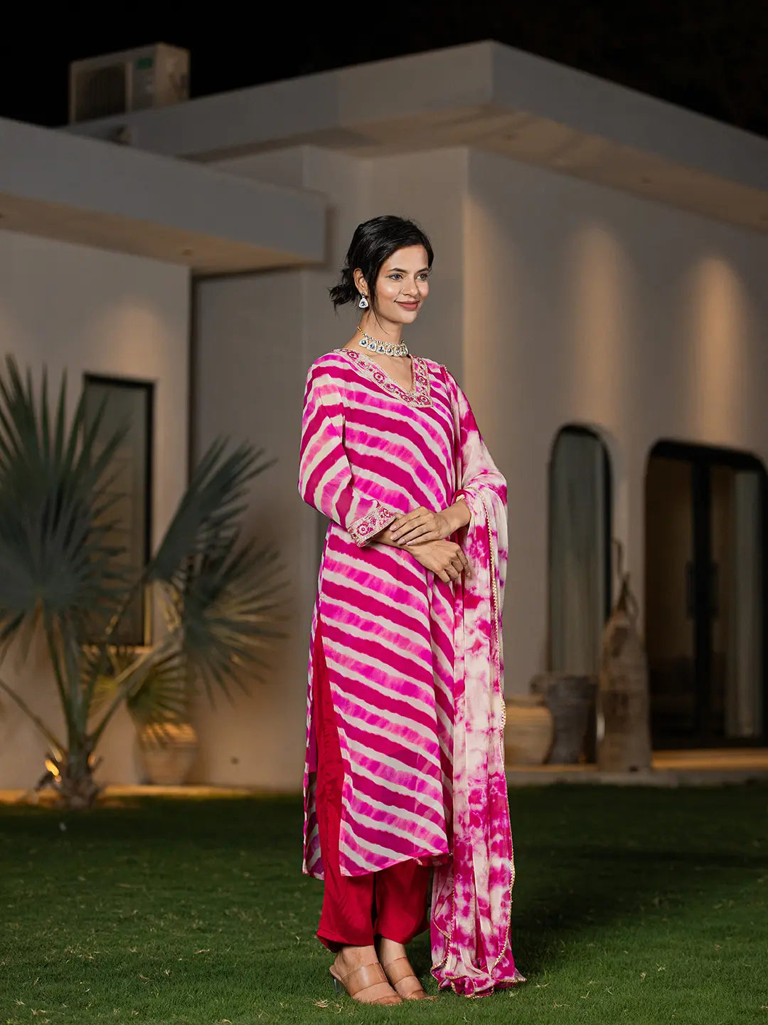 Pink Leheriya Print Poly Georgette Straight Suit Set