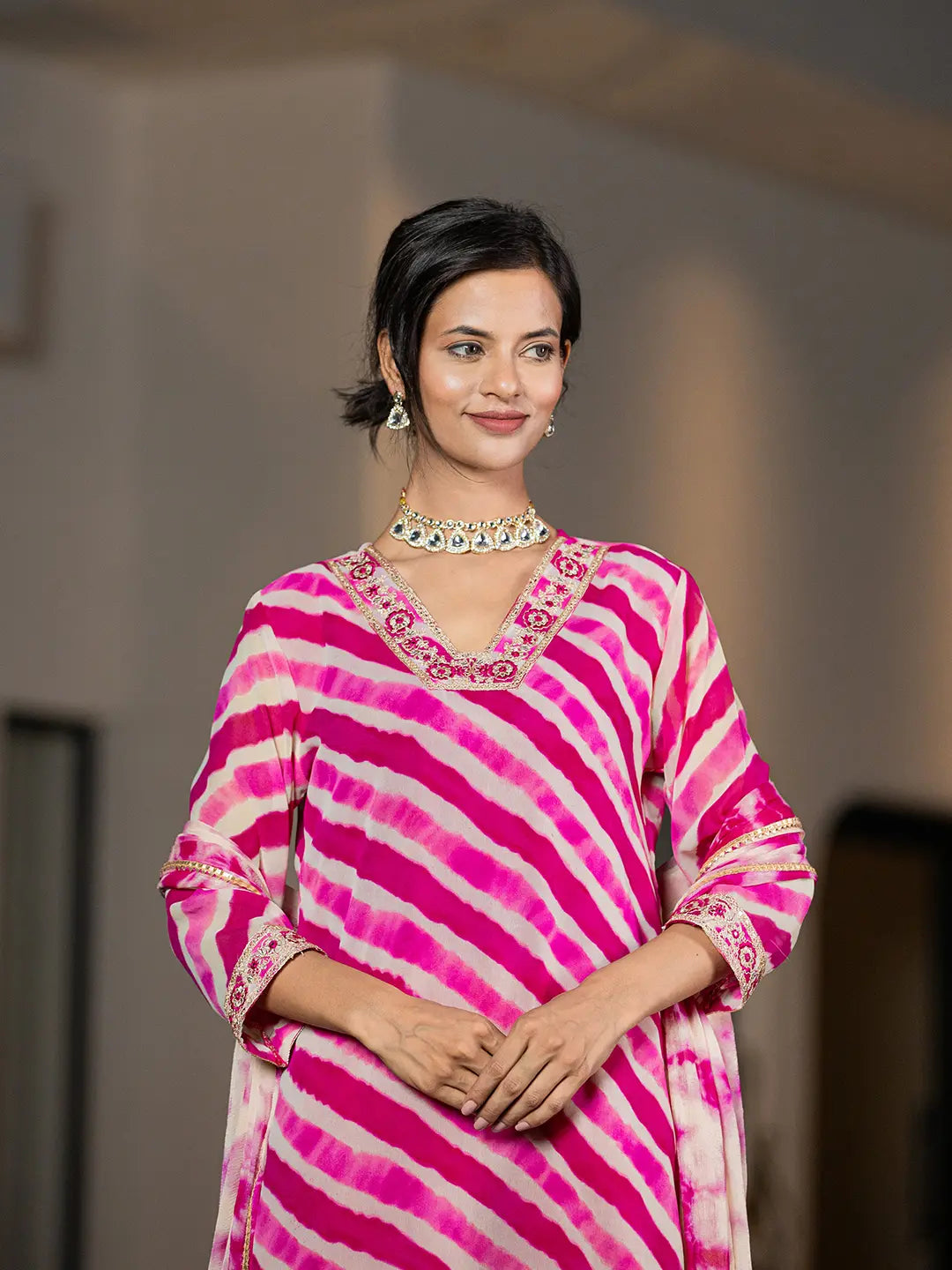 Pink Leheriya Print Poly Georgette Straight Suit Set