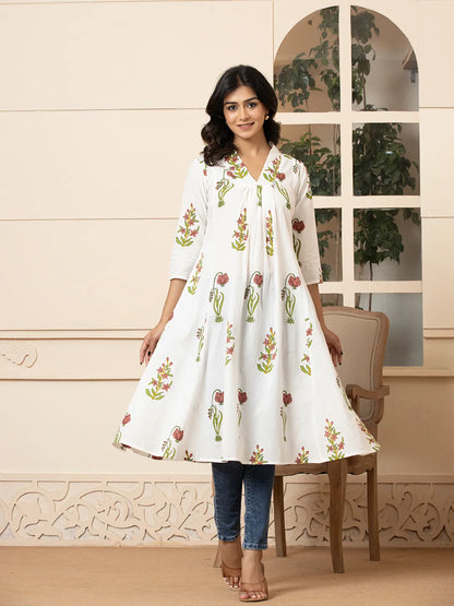 Women's Pink Cotton Pink & White Cotton Floral Print Aline Kurta by Yufta, suitable for wholesale buyers, boutiques, retailers, resellers and bulk fashion orders from Trendphoria