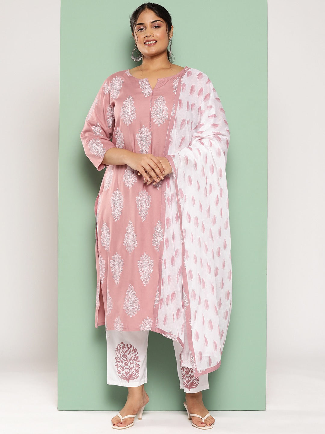 Plus Size Ethnic Motifs Printed Regular Kurta With Trousers & With Dupatta