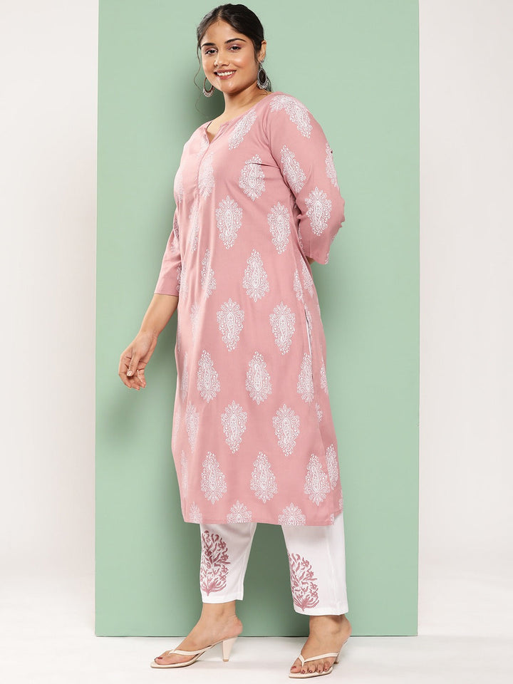 Plus Size Ethnic Motifs Printed Regular Kurta With Trousers &amp; With Dupatta