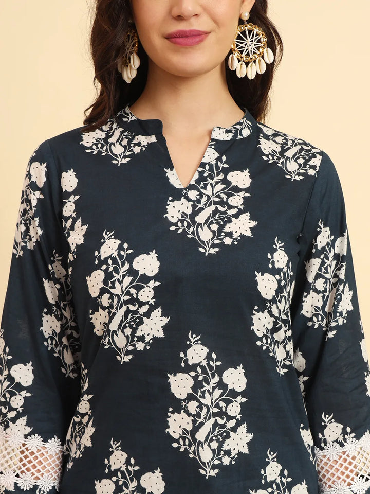 Pure Cotton Pakistani Style Kurta Set With Pant &amp; Dupatta With Lace Detailing