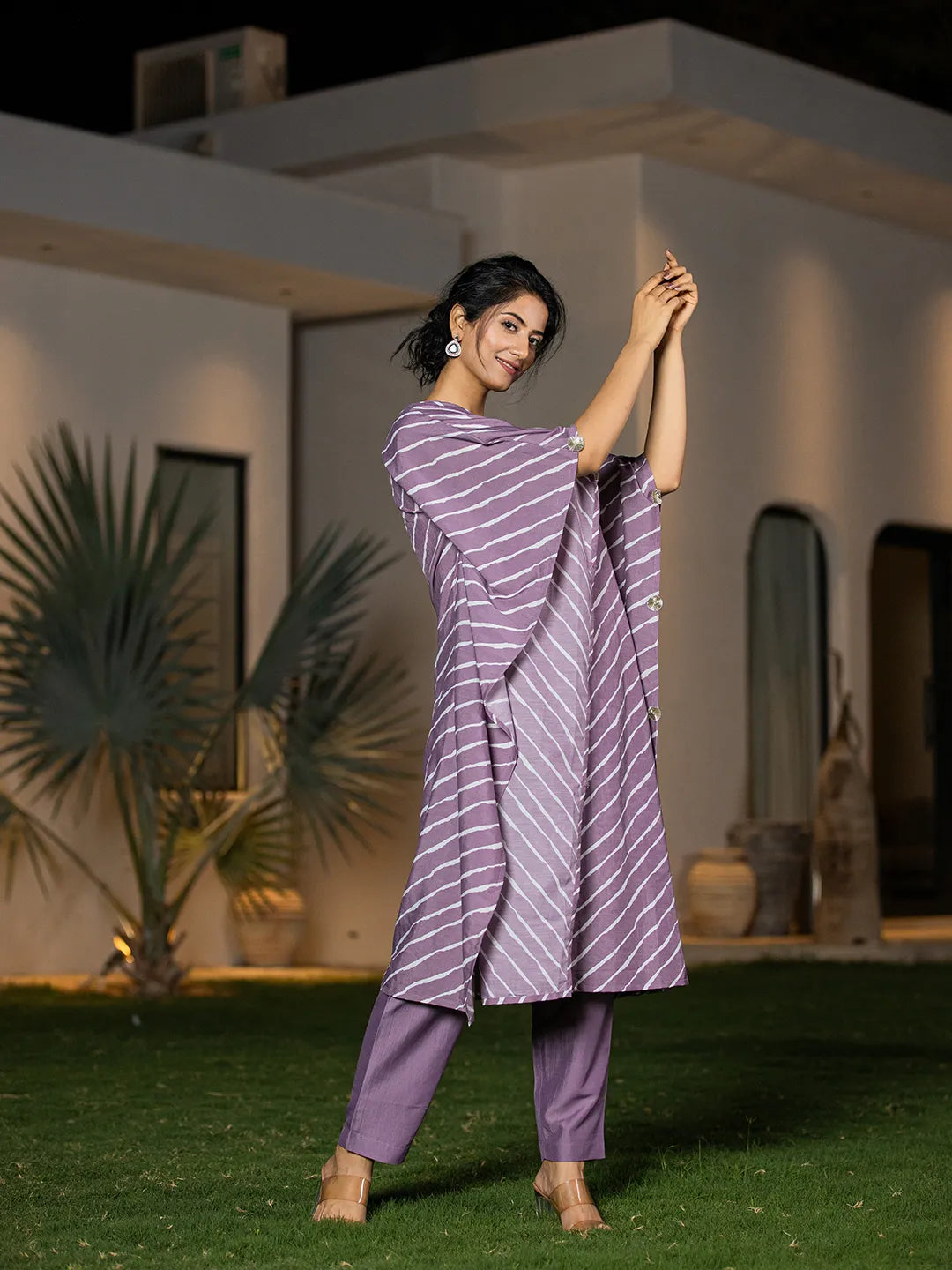 Leheriya Embroidered Kaftan Kurta Set