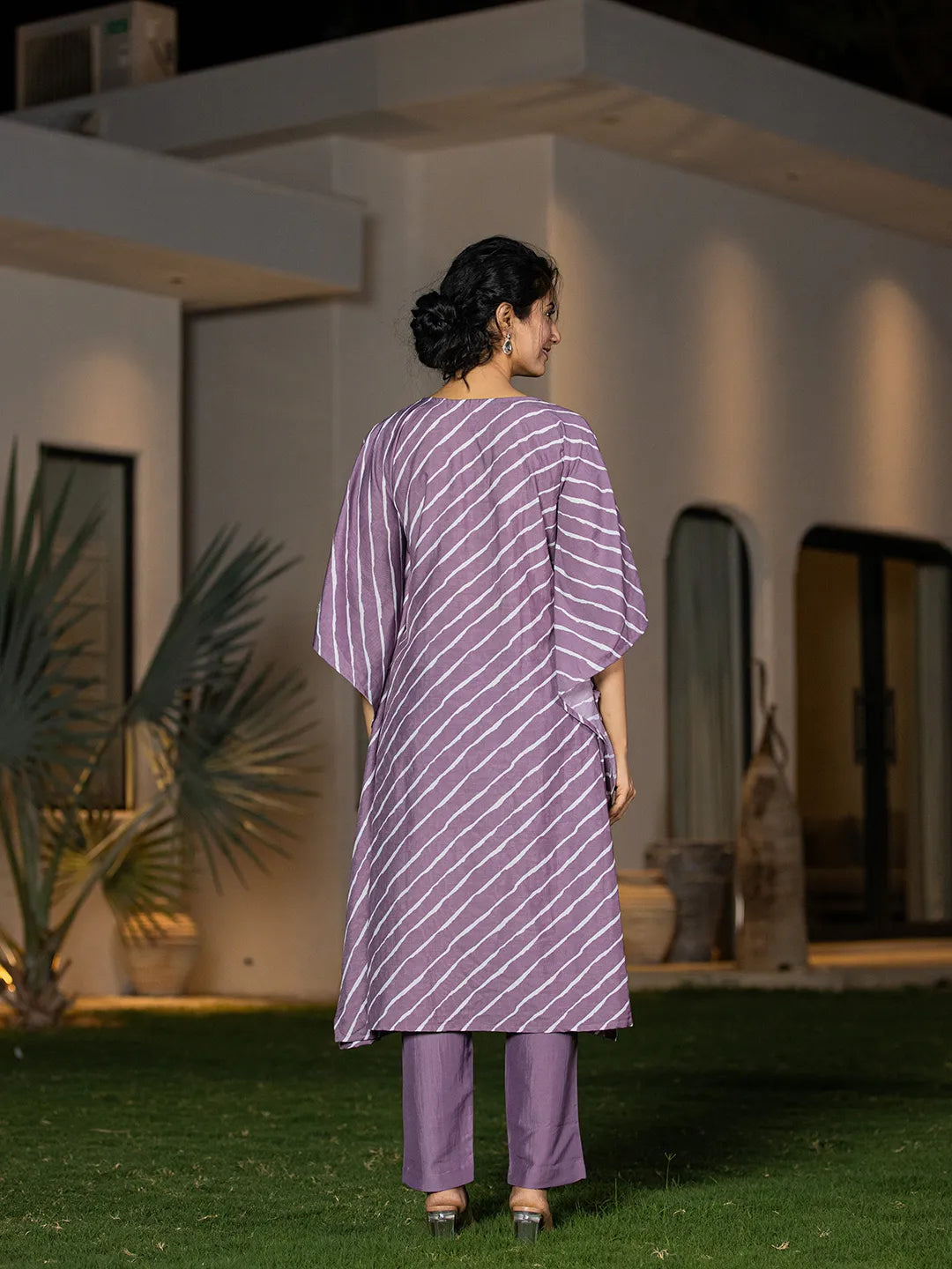 Leheriya Embroidered Kaftan Kurta Set