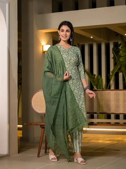 Women's Green Cotton Sea Green Pure Cotton Floral Print Straight Kurta With Trousers And Dupatta Set by Yufta, suitable for wholesale buyers, boutiques, retailers, resellers and bulk fashion orders from Trendphoria