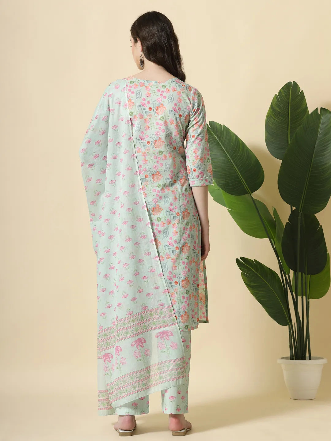 Sea Green Pure Cotton Floral Thread Work Kurta Dupatta Pant Set