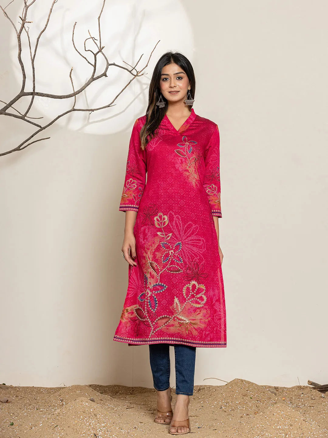 Women's Pink Silk Blend Silk Blend Pink Digital Print Kurta by Yufta, suitable for wholesale buyers, boutiques, retailers, resellers and bulk fashion orders from Trendphoria