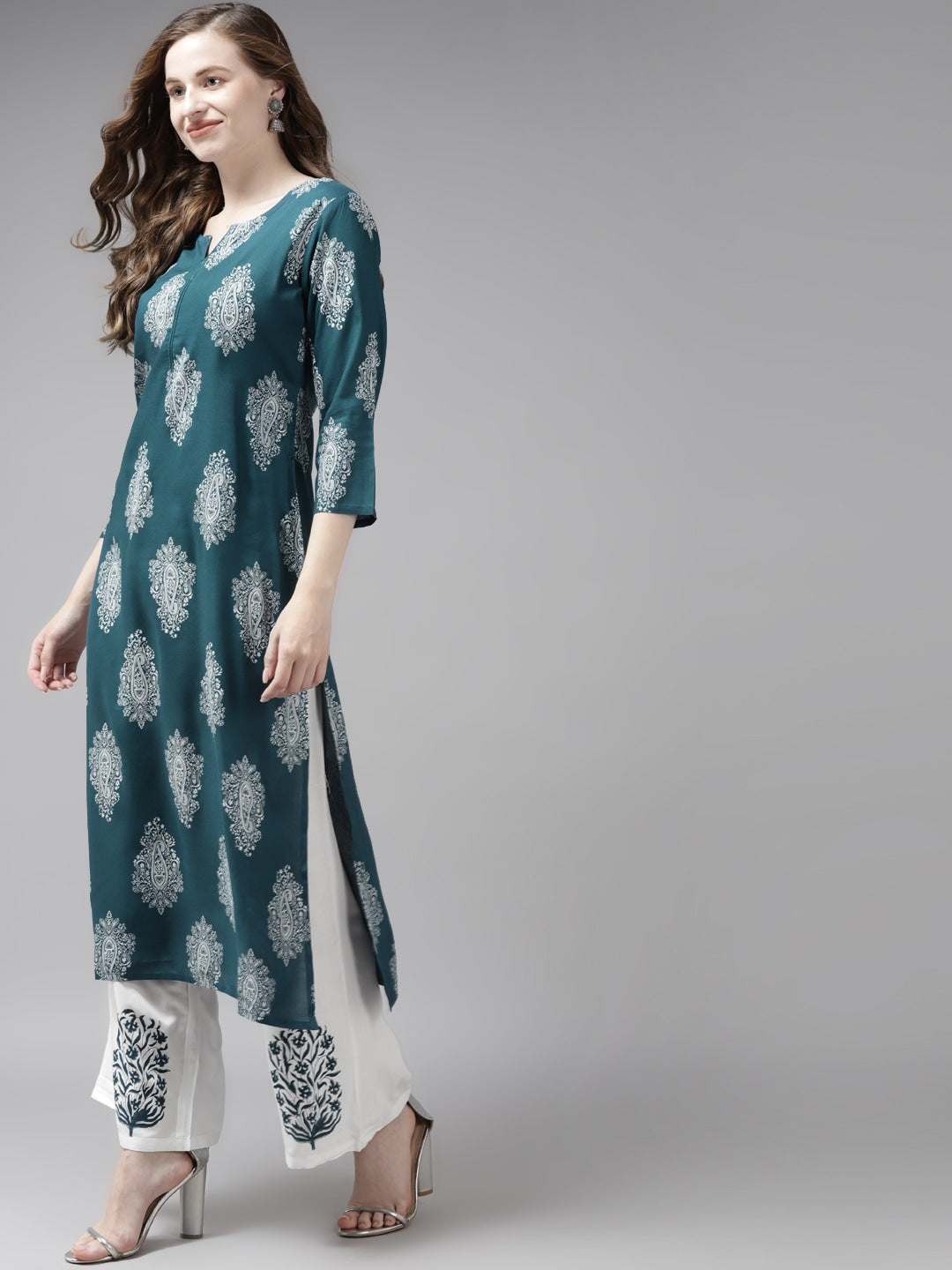 Teal Green &amp; Off-White Printed Dupatta Set