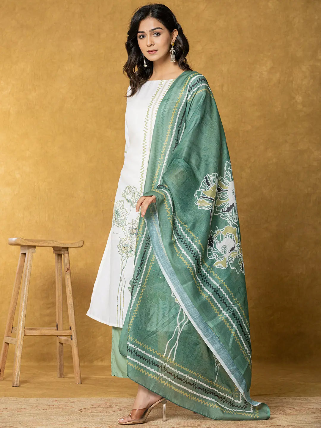 White And Green Linen Kurta Dupatta Pant Set