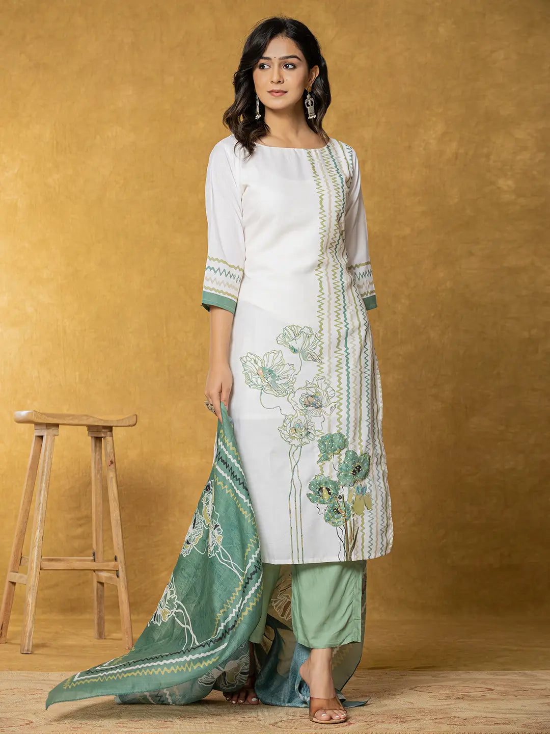 White And Green Linen Kurta Dupatta Pant Set