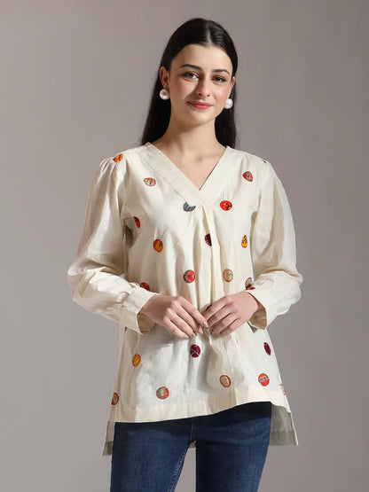 Women's White Cotton White Pure Cotton Applique Work Top by Yufta, suitable for wholesale buyers, boutiques, retailers, resellers and bulk fashion orders from Trendphoria