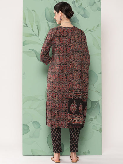 Women Black & Red Floral Printed Pure Cotton Kurta With Trousers & With Dupatta